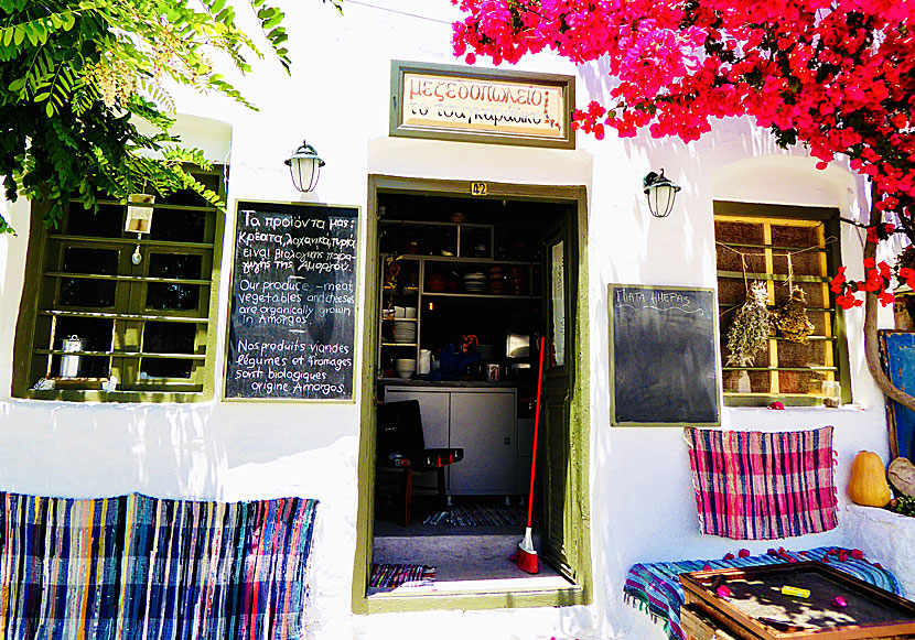 Restauranger i Chora på Amorgos i Grekland.
