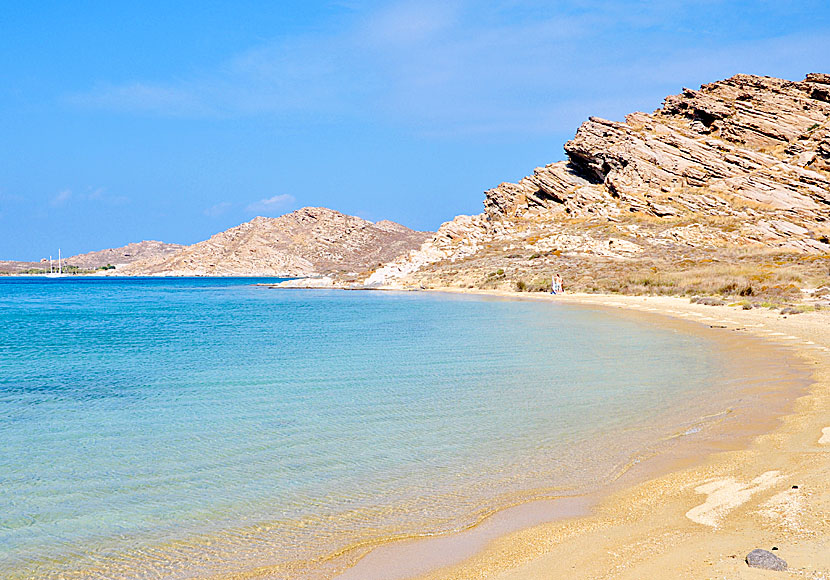 Missa inte Tourkou Ammos beach när du reser till Monastiri på Paros. 